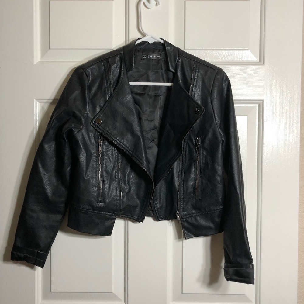 Shein leather biker jacket with zipper black size small